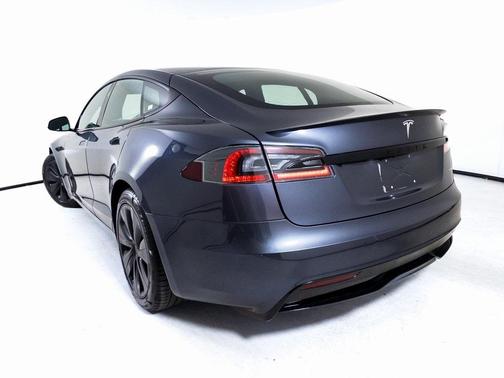 2021 Tesla Model S Plaid