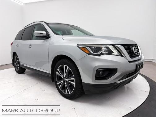 2017 Nissan Pathfinder Platinum