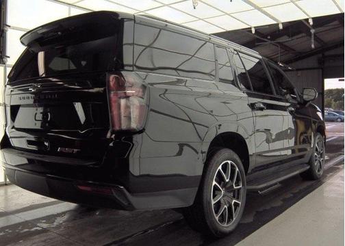 2021 Chevrolet Suburban RST
