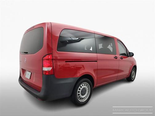 2016 Mercedes-Benz Metris Base