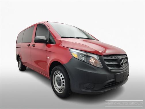 2016 Mercedes-Benz Metris Base