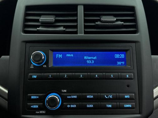 2015 Chevrolet Sonic LS