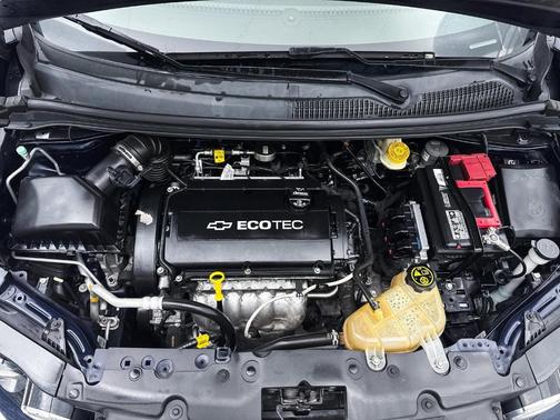 2015 Chevrolet Sonic LS