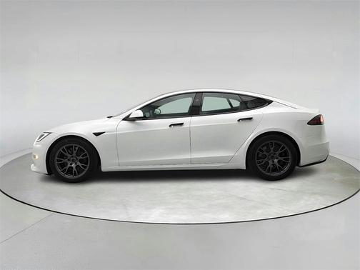 2023 Tesla Model S Standard Range