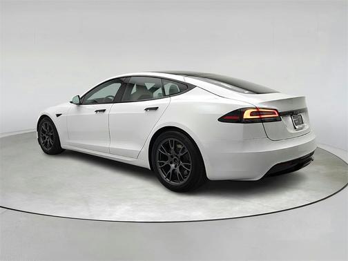 2023 Tesla Model S Standard Range
