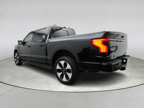2023 Ford F-150 Lightning Platinum