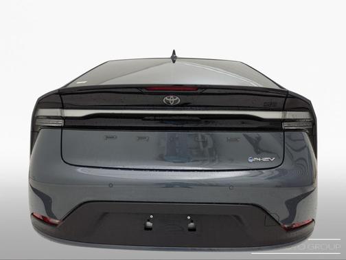 2025 Toyota Prius Plug-In Hybrid SE