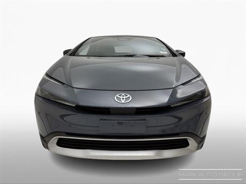 2025 Toyota Prius Plug-In Hybrid SE