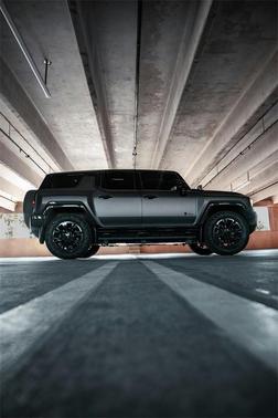 2024 GMC HUMMER EV SUV 3X