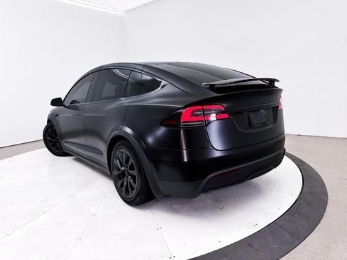 Black 2023 Tesla Model X