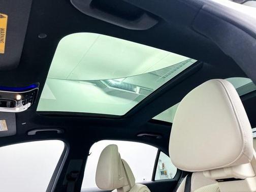 2022 Mercedes-Benz C-Class C 300