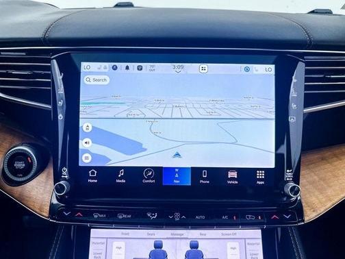 2022 Jeep Grand Wagoneer Series III