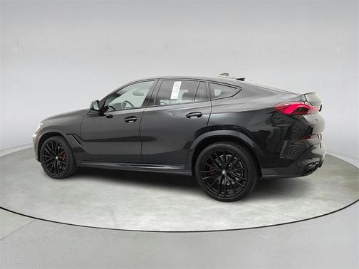 2023 BMW X6 M50i
