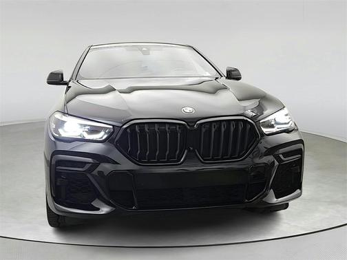 2023 BMW X6 M50i