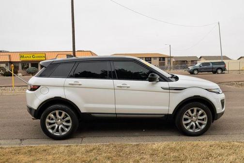 Fuji White 2018 Land Rover Range Rover Evoque SE