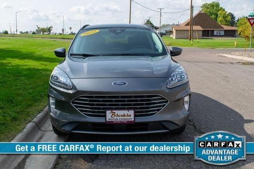 2022 Ford Escape PHEV Titanium