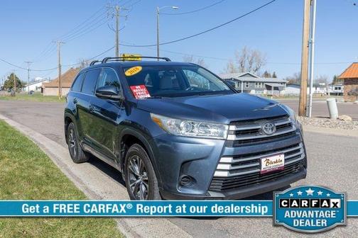 Blue 2018 Toyota Highlander LE