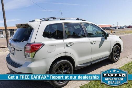 Crystal White Pearl 2018 Subaru Forester 2.5i Premium