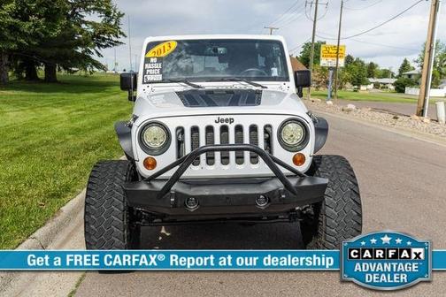 Bright White Clearcoat 2013 Jeep Wrangler Unlimited Sahara