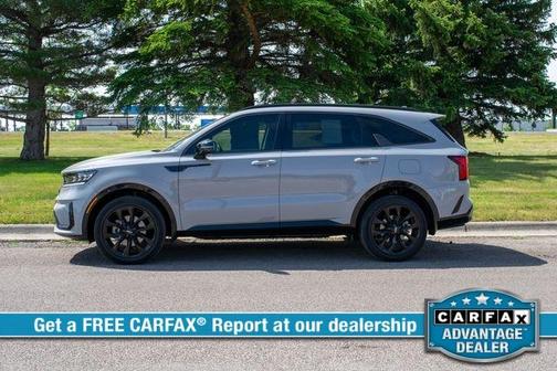 2023 Kia Sorento S