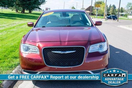 2017 Chrysler 300 Limited