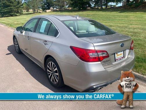 Photo 3 of 26 of 2018 Subaru Legacy 2.5i Premium