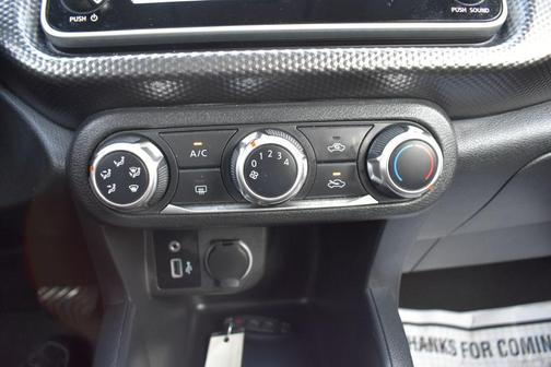 2020 Nissan Kicks S
