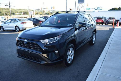 2020 Toyota RAV4 Hybrid XLE