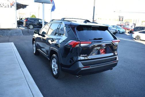 2020 Toyota RAV4 Hybrid XLE