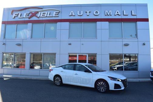 White 2025 Nissan Altima SV