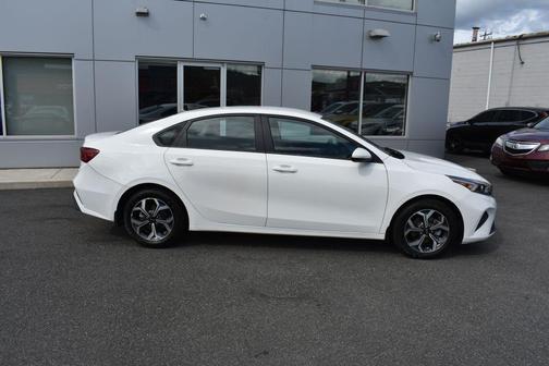 2023 Kia Forte LX