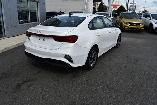 2023 Kia Forte LX