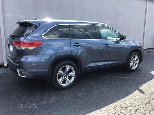 2017 Toyota Highlander Limited