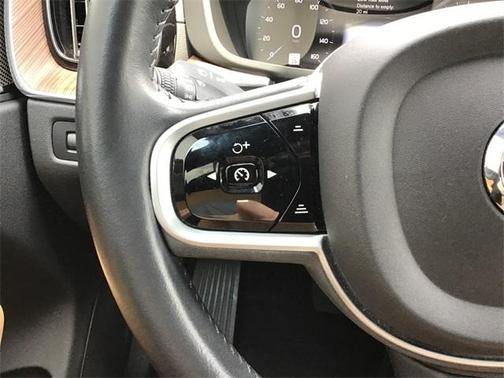 2021 Volvo XC60 T5 Inscription