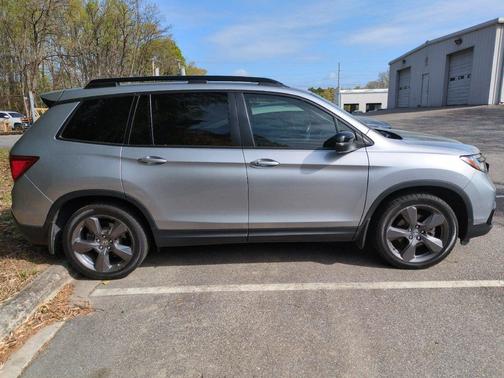 Modern Steel Metallic [Gr 2021 Honda Passport 2WD Touring