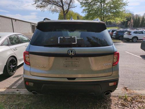 Modern Steel Metallic [Gr 2021 Honda Passport 2WD Touring