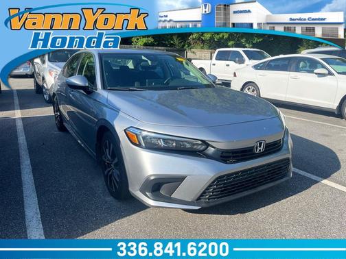 Lunar Silver Metallic [Si 2023 Honda Civic EX