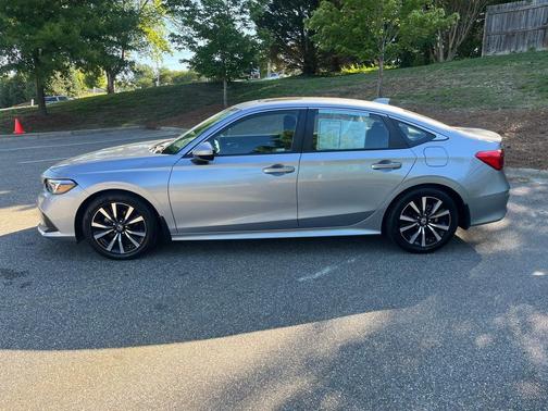 Lunar Silver Metallic [Si 2023 Honda Civic EX