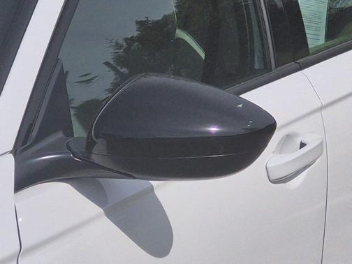 Platinum White Pearl 2025 Honda Accord SE