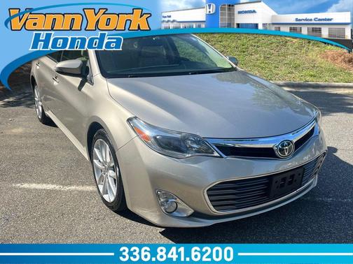 Champagne Mica 2013 Toyota Avalon Limited