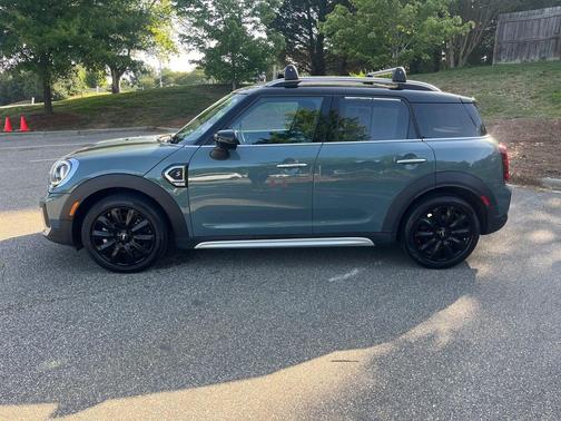 Sage Green Metallic 2023 MINI Countryman Cooper S