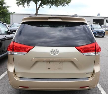 2013 Toyota Sienna XLE