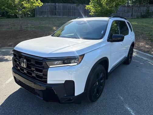 Platinum White 2026 Honda Pilot Black Edition