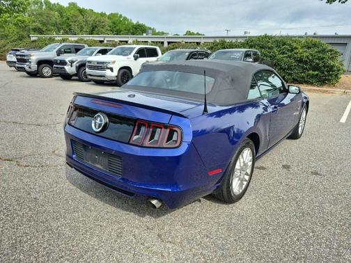2013 Ford Mustang V6 Premium