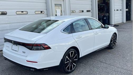 2025 Honda Accord Hybrid Touring