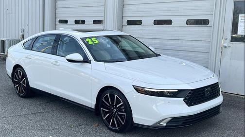 2025 Honda Accord Hybrid Touring