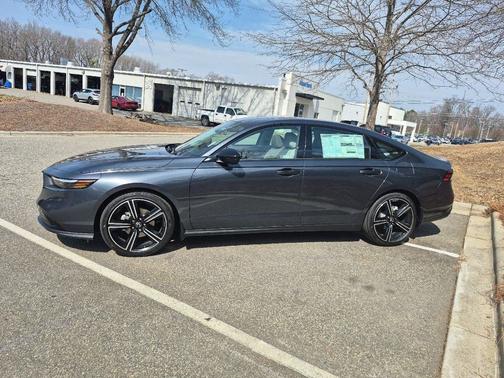 Meteorite Gray 2026 Honda Accord SE