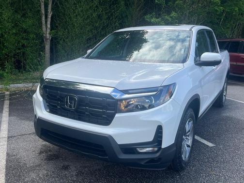 Platinum White 2026 Honda Ridgeline RTL