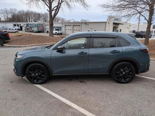 2023 Honda HR-V 2WD Sport