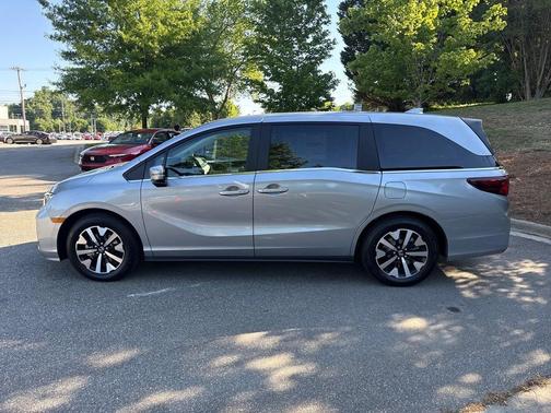 Solar Silver 2026 Honda Odyssey EX-L